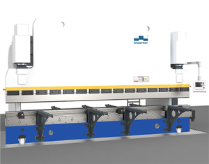 Pressa piegatrice per carichi pesanti con sistema CNC CYBELEC CT15 da 400 tonnellate a 7 assi