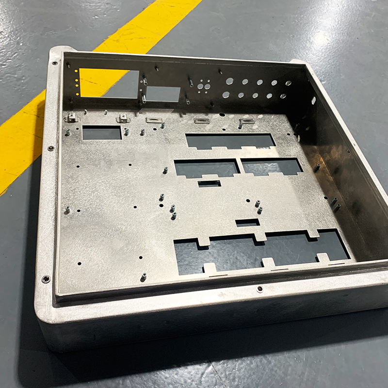 Centro di inserzione di dispositivo di fissaggio intelligente a bassa energia