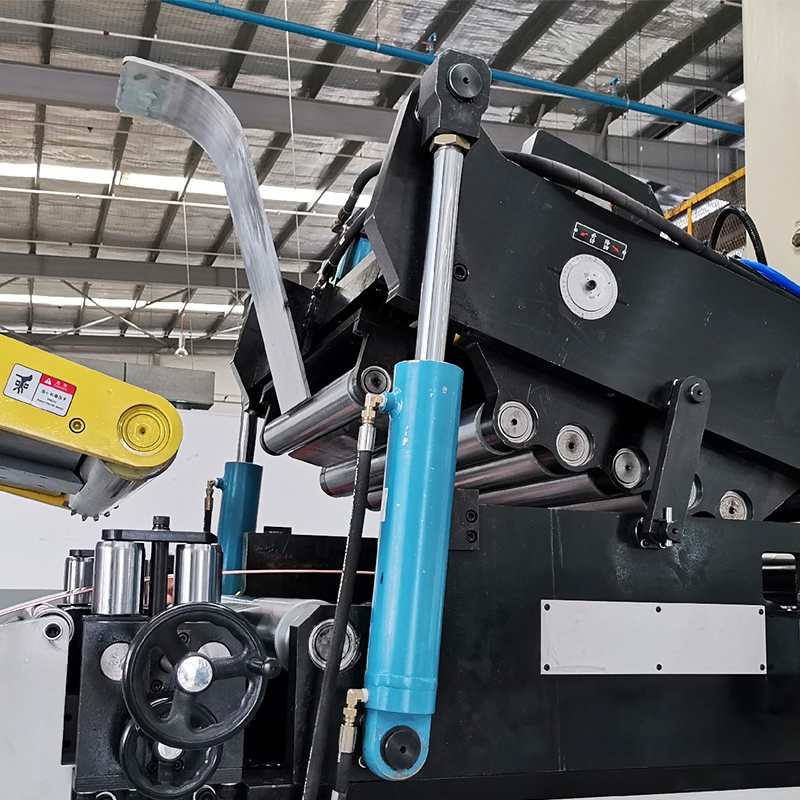 Macchina da 3 in 1 Servo Uncoiler